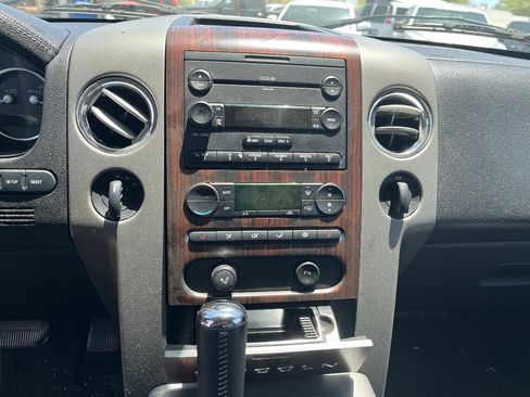 Used 2006 Lincoln Mark LT 4x4 image 9