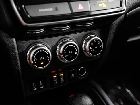 Used 2024 Mitsubishi Outlander Sport AWD image 26