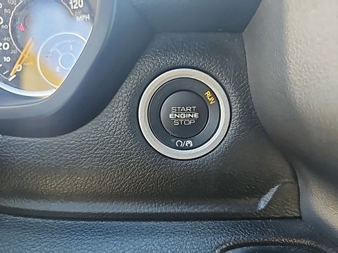 Used 2022 RAM 1500 Big Horn image 22