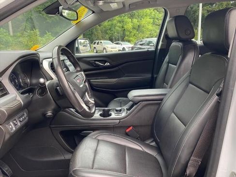 Certified 2022 GMC Acadia SLT w/ Technology Package image 14