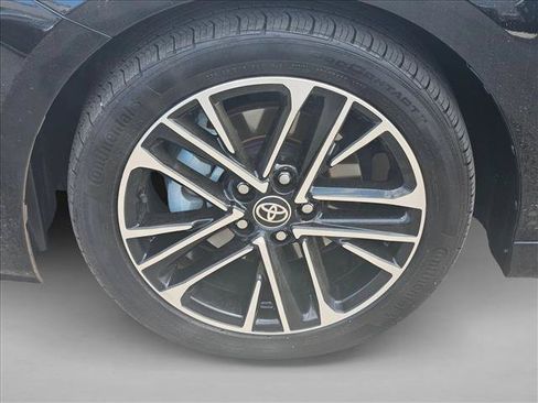 Used 2025 Toyota Camry XLE FWD image 24