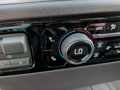 New 2026 Chevrolet Silverado 1500 LT w/ Texas Edition Plus image 25