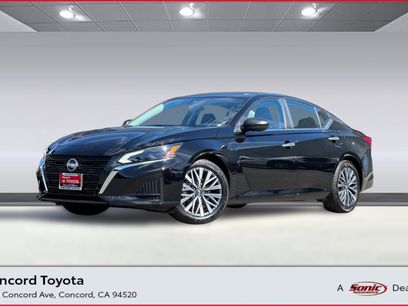 Used 2025 Nissan Altima 2.5 SV