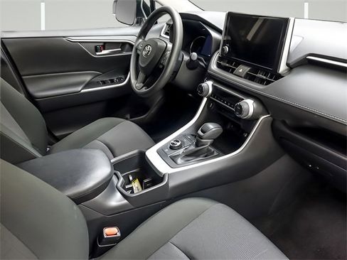 Certified 2025 Toyota RAV4 XLE image 23