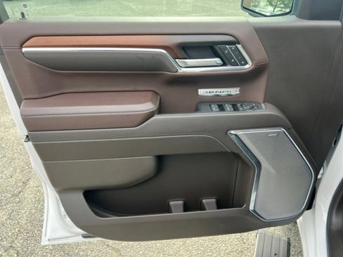 Used 2024 GMC Sierra 1500 Denali image 21