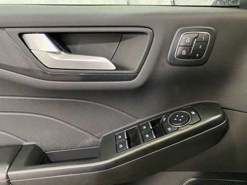 Used 2023 Ford Escape ST-Line Select w/ Tech Pack #2 image 13