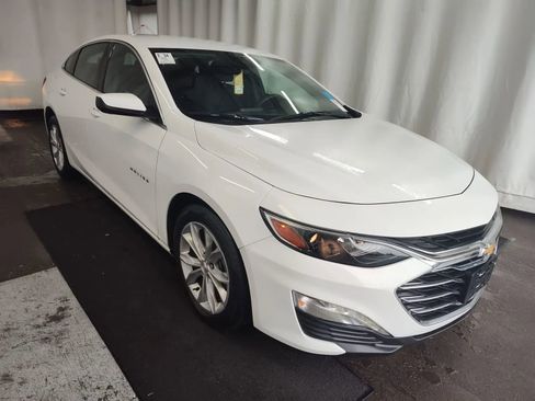Used 2024 Chevrolet Malibu LT w/ LPO, Floor Liner Package FWD image 4