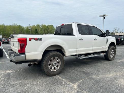 Used 2017 Ford F250 Lariat w/ Lariat Ultimate Package image 3