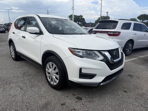 Used 2018 Nissan Rogue S FWD image 1