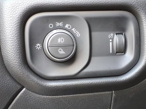 New 2026 RAM 3500 Tradesman AWD/4WD image 12