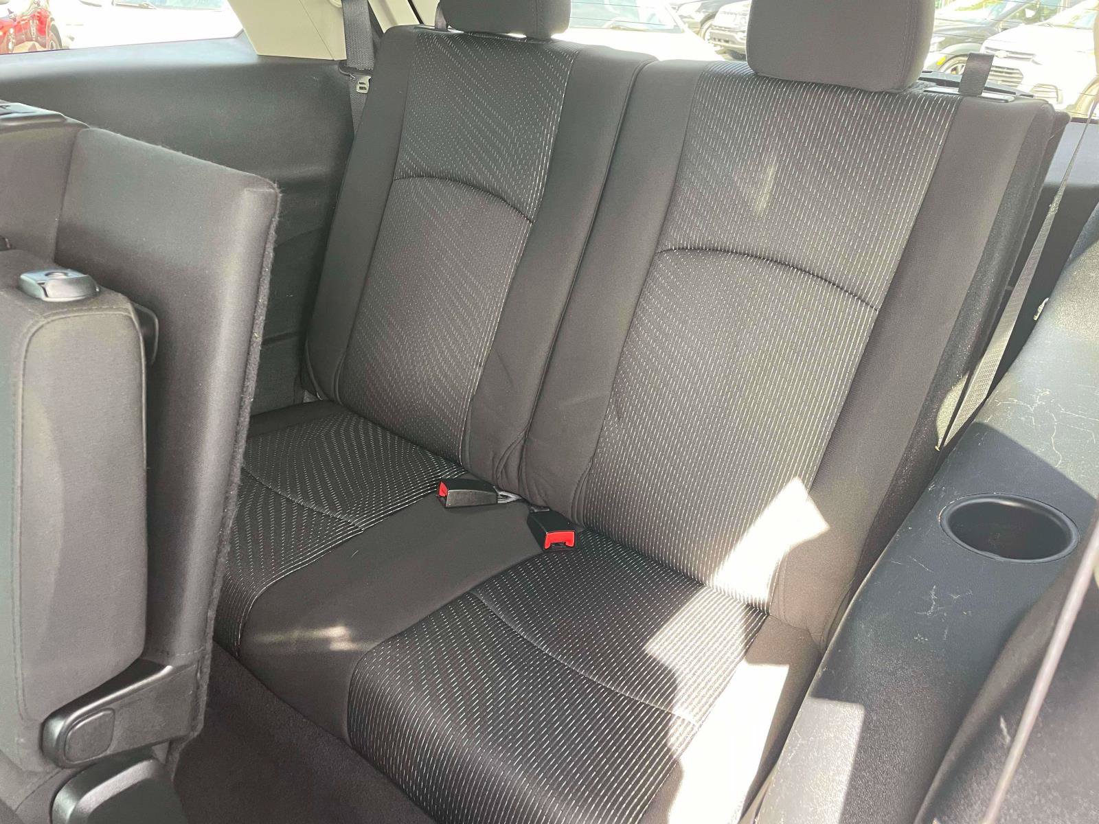 Used 2016 Dodge Journey SE w/ Flexible Seating Group FWD image 16