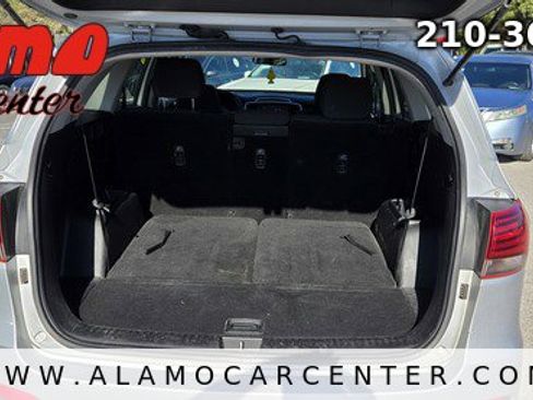 Used 2019 Kia Sorento LX V6 AWD image 31