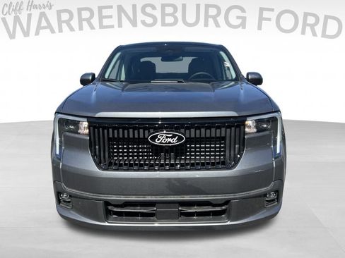 New 2025 Ford Maverick Lobo image 2