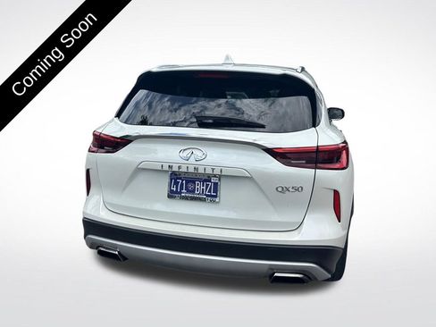 Used 2019 INFINITI QX50 Essential w/ Sensory Package AWD/4WD image 6