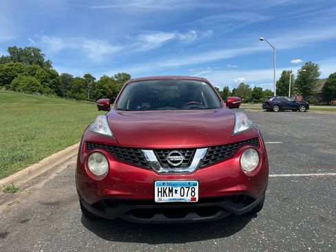 Used 2015 Nissan Juke SV w/ Technology Package FWD image 2