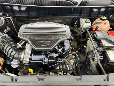 Used 2019 Cadillac XT5 AWD image 25