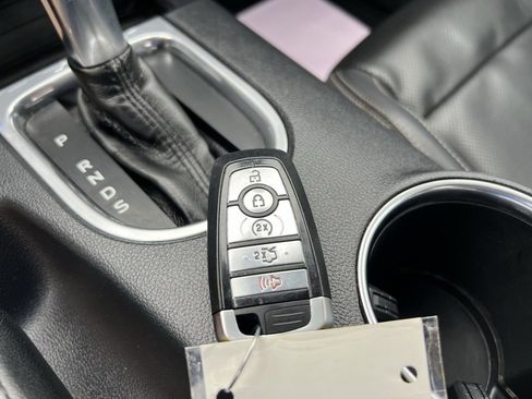 Used 2022 Ford Mustang Premium image 22