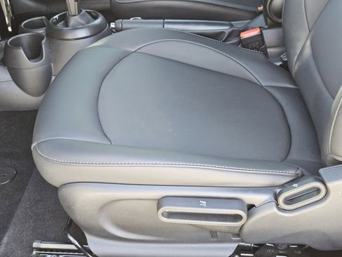 Used 2024 MINI Cooper Convertible image 26