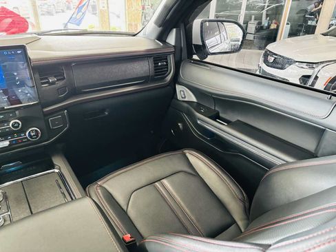 Used 2024 Ford Expedition Limited AWD/4WD image 44