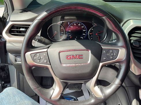 Used 2021 GMC Acadia Denali w/ Denali Ultimate Package AWD/4WD image 15