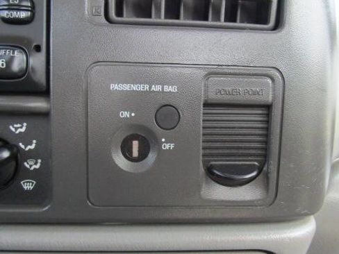 Used 2004 Ford F450 4x4 Regular Cab Super Duty image 12