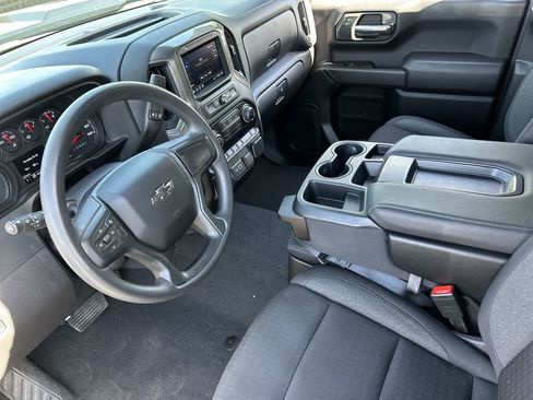 Used 2026 Chevrolet Silverado 1500 Custom Trail Boss w/ LPO, Dark Essentials Package AWD/4WD image 9