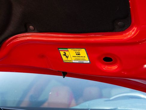 Used 2017 Ferrari GTC4Lusso image 23