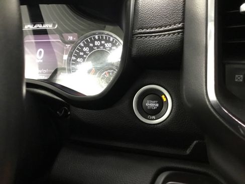 Used 2024 RAM 1500 Laramie AWD/4WD image 38