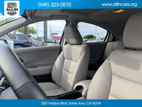 Used 2018 Honda HR-V EX-L image 11