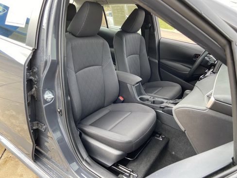 Used 2024 Toyota Corolla LE image 19