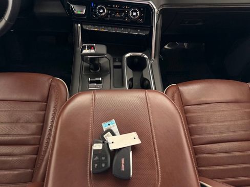 Used 2023 GMC Sierra 1500 Denali Ultimate AWD/4WD image 21