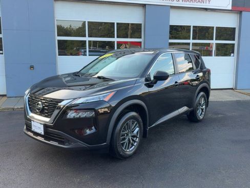 Used 2021 Nissan Rogue S AWD/4WD image 2