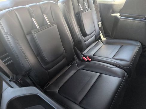 Used 2019 Ford Explorer XLT w/ Equipment Group 202A FWD image 25