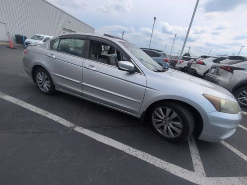 Used 2011 Honda Accord EX-L image 8