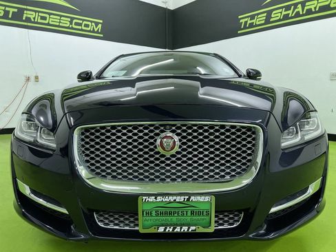 Used 2016 Jaguar XJ L Portfolio AWD/4WD image 3