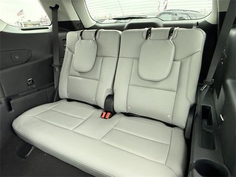 New 2026 Ford Explorer Active w/ Active Comfort Package image 15