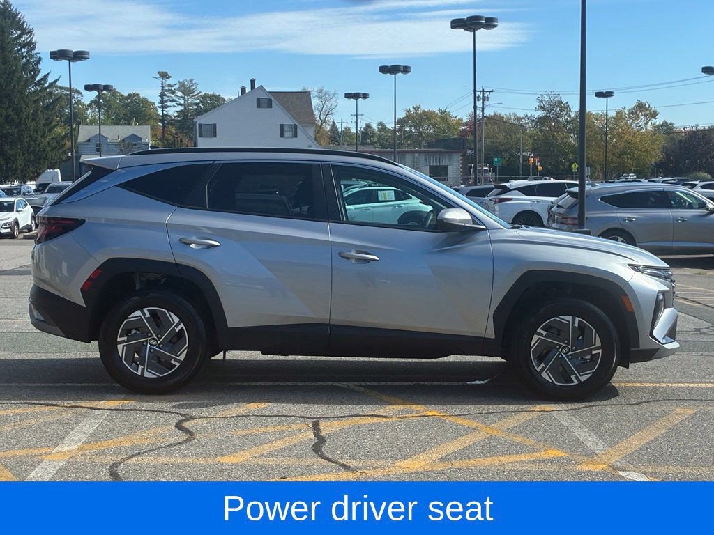 Used 2025 Hyundai Tucson Blue AWD/4WD image 8