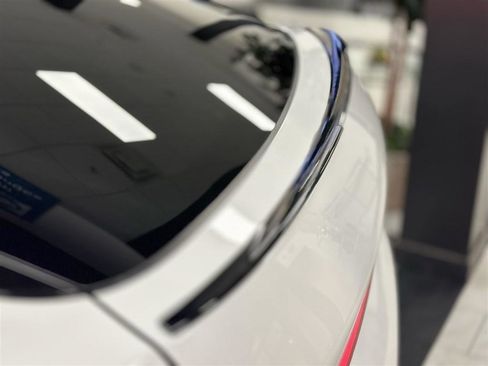 Used 2024 BMW X6 M60i w/ Dynamic Handling Package image 17