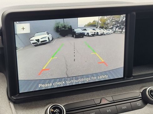 Certified 2022 Ford Maverick XLT w/ XLT Luxury Package image 27