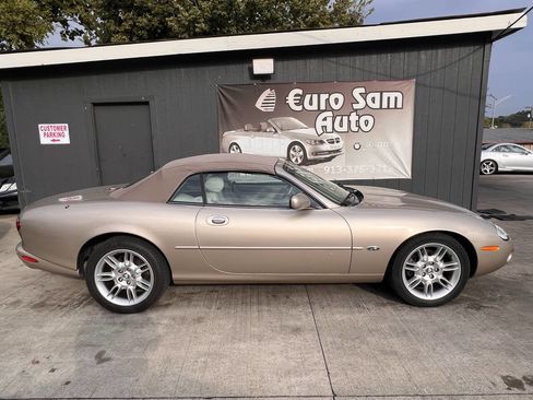 Used 2002 Jaguar XK8 XK8 2dr Convertible image 12