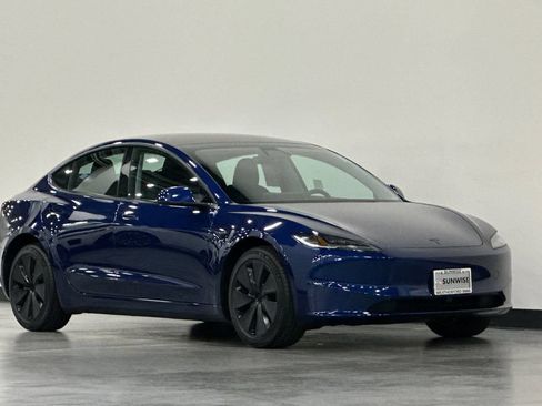 Used 2026 Tesla Model 3 RWD image 2