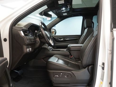 Used 2021 GMC Yukon XL Denali AWD/4WD image 5