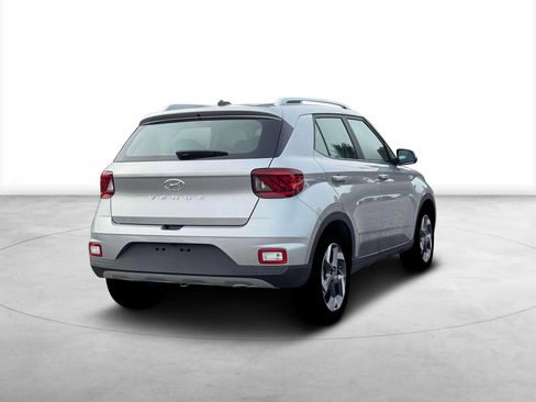 New 2026 Hyundai Venue SEL FWD image 7