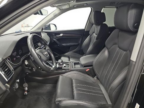 Used 2022 Audi Q5 e Prestige AWD/4WD image 3