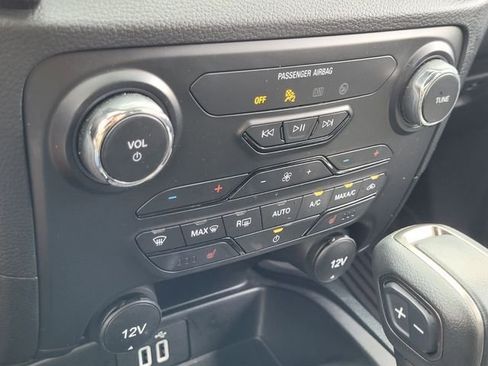 Used 2022 Ford Ranger Lariat w/ Equipment Group 501A High image 19