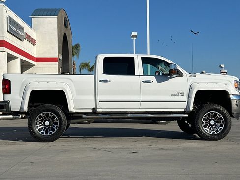 Used 2018 GMC Sierra 2500 SLT w/ Duramax Plus Package image 7