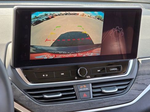 New 2026 Nissan Altima 2.5 SV FWD image 16
