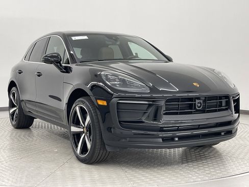 New 2025 Porsche Macan Turbo image 7