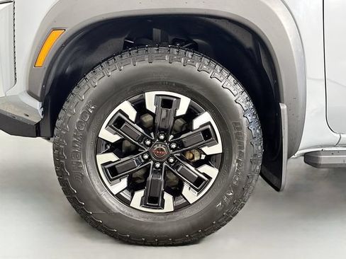 Used 2023 Nissan Frontier PRO-4X w/ Pro Convenience Package AWD/4WD image 34