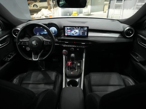 Used 2024 Alfa Romeo Tonale Ti w/ Premium Interior Package image 40